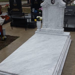 spomenici krstovi izrada kamenorezac beograd