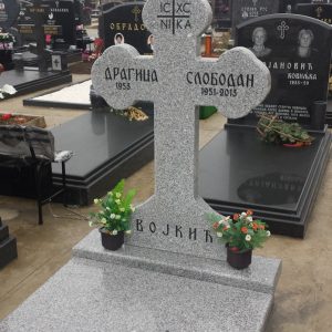 spomenici krstovi izrada kamenorezac beograd