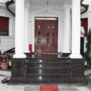stepenice od granita i mermera kamenorezac Anastasijevic i sinovi Surcin Novi Beograd