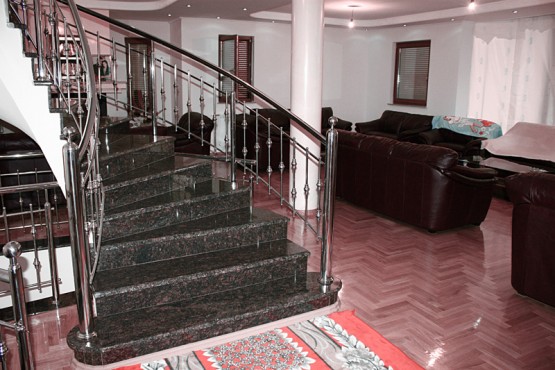 stepenice od granita i mermera kamenorezac Anastasijevic i sinovi Surcin Novi Beograd