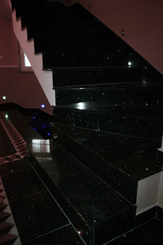 stepenice od granita i mermera kamenorezac Anastasijevic i sinovi Surcin Novi Beograd