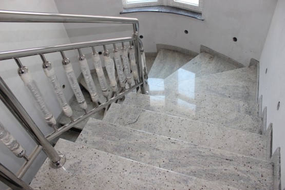 stepenice od granita i mermera kamenorezac Anastasijevic i sinovi Surcin Novi Beograd