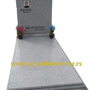 nadgrobni spomenici od granita i mermera kamenorezac Anastasijevic i sinovi Surcin Novi Beograd