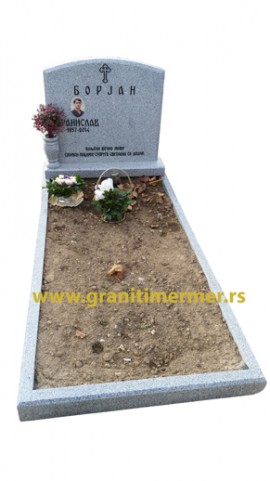 nadgrobni spomenici od granita i mermera kamenorezac Anastasijevic i sinovi Surcin Novi Beograd