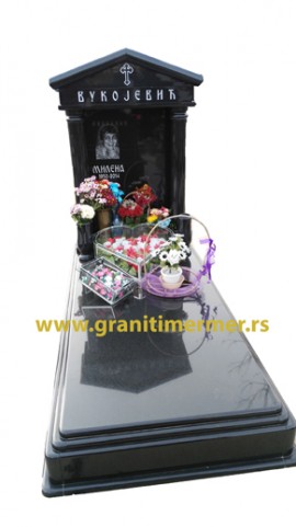 spomenici kapiteli od granita i mermera kamenorezac Anastasijevic i sinovi Novi Beograd