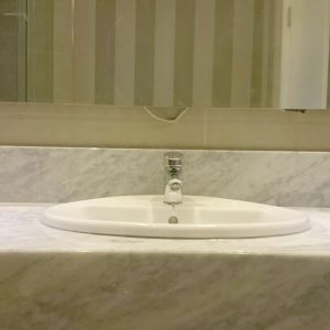 Kupatilo od mermera Carara Kamenorezac Anastasijevic