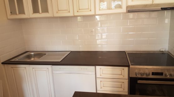 Kuhinja od kvarca athos brown 1