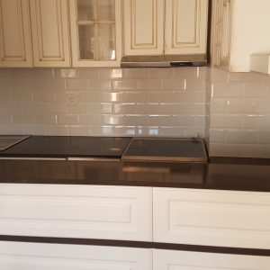 Kuhinja od kvarca athos brown 2