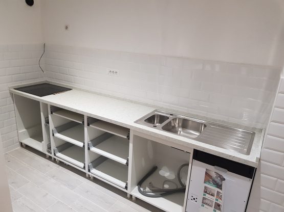 Kuhinja od kvarca karara 1