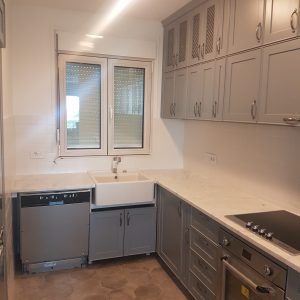 Kuhinja od mermera carrara Kamenorezac Anastasijevic i sinovi