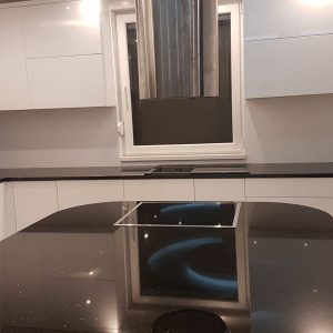 Kuhinjska radna ploca od granita Black Galaxy 1