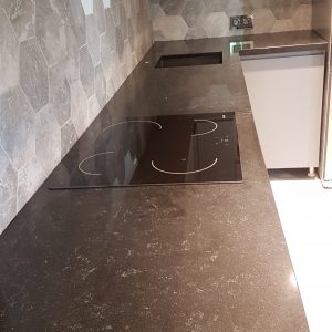 Kuhinjska radna ploca od kvarca Briliant Galaxy 1