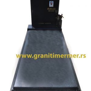 spomenici od granita i mermera kamenorezac Beograd