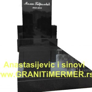 Nadgrobni spomenik od granita 10