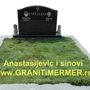 Nadgrobni spomenik od granita 4