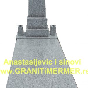 Nadgrobni spomenik od granita kamenorezac