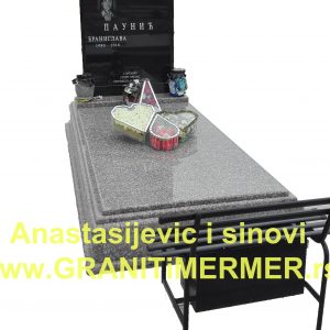 Nadgrobni spomenik od granita kamenorezac 5