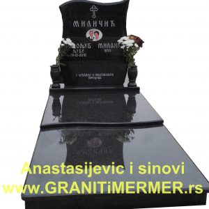 Nadgrobni spomenik od granita kamenorezac 6