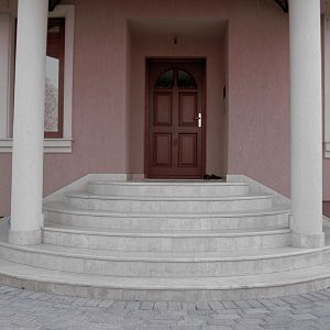 stepenice od granita i mermera kamenorezac Anastasijevic i sinovi Surcin Beograd