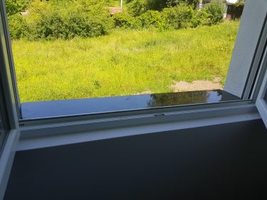 Prozorska klupica od granita zimbabve