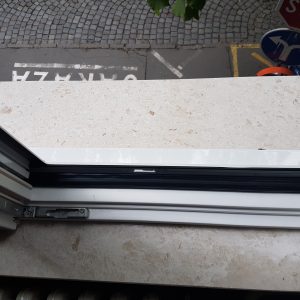 Spoljasnje okapnice od mermera Planit kamenorezac