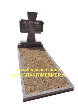 Spomenik u obliku krsta od granita