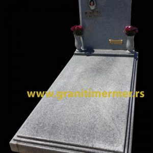 spomenici od granita i mermera kamenorezac Anastasijevic i sinovi Surcin Novi Beograd