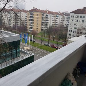 parapeti do mermera maroon grey