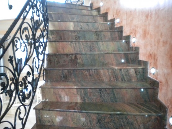 stepenice od granita i mermera kamenorezac Anastasijevic i sinovi Surcin Beograd