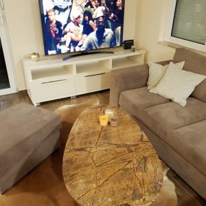 sto od mermera rain forest gold