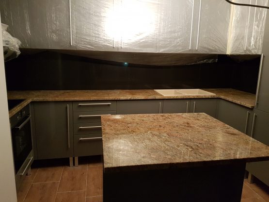 Radna ploca od granita Golden Fantasy - Kamenorezac Anastasijevic