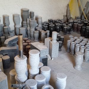 Izrada vaza za spomenike od mermera i granita po meri i obliku